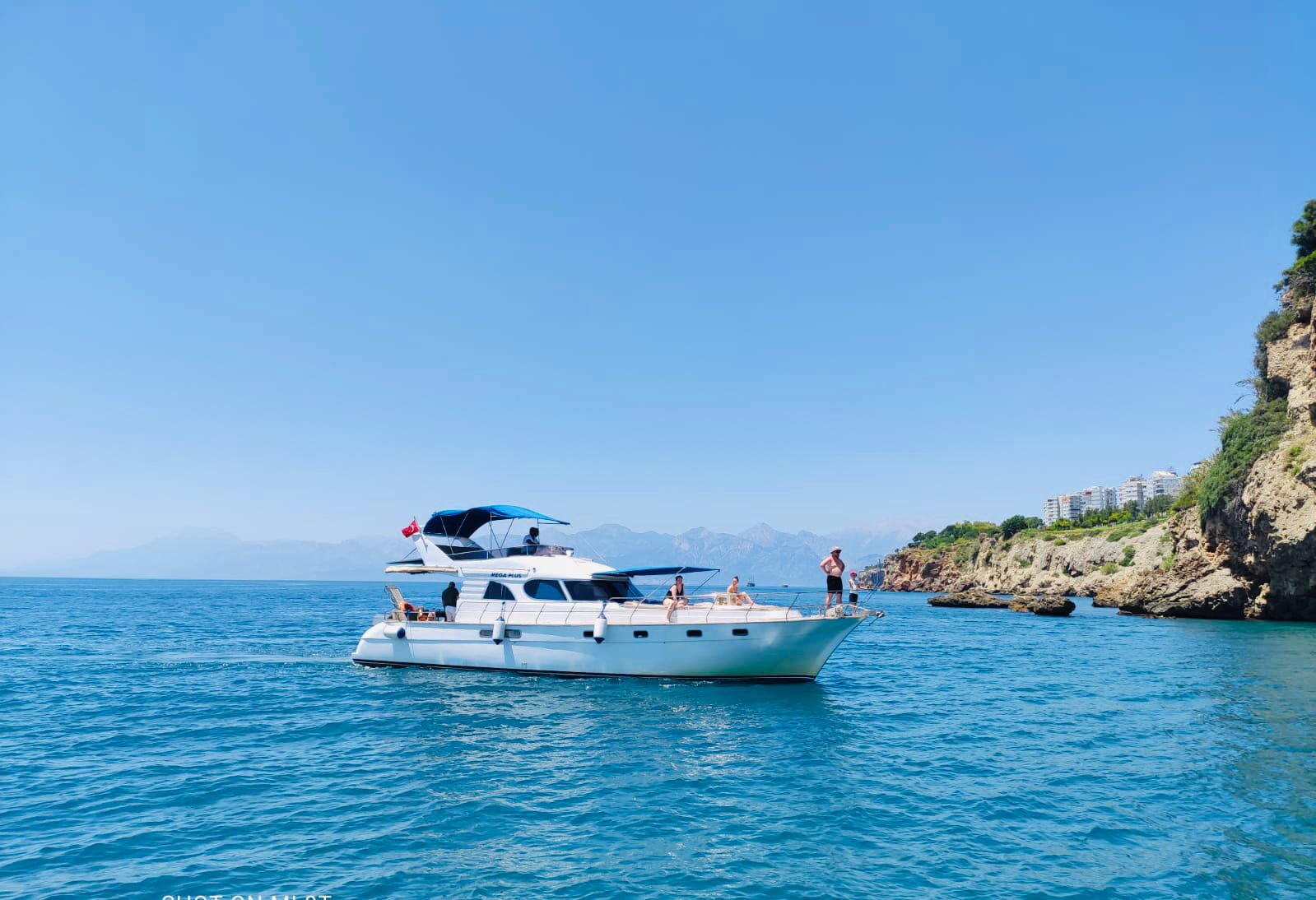 Belek Yacht Rental: Mega Yacht